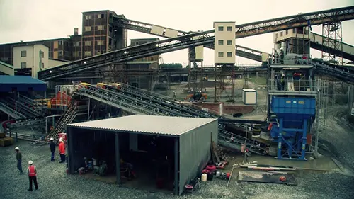 CNR00 - Gold Mining