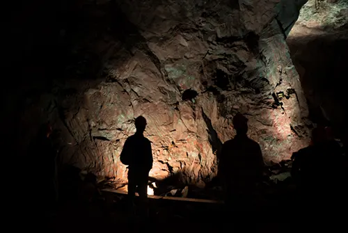 CNR01 - Working Underground - Dark